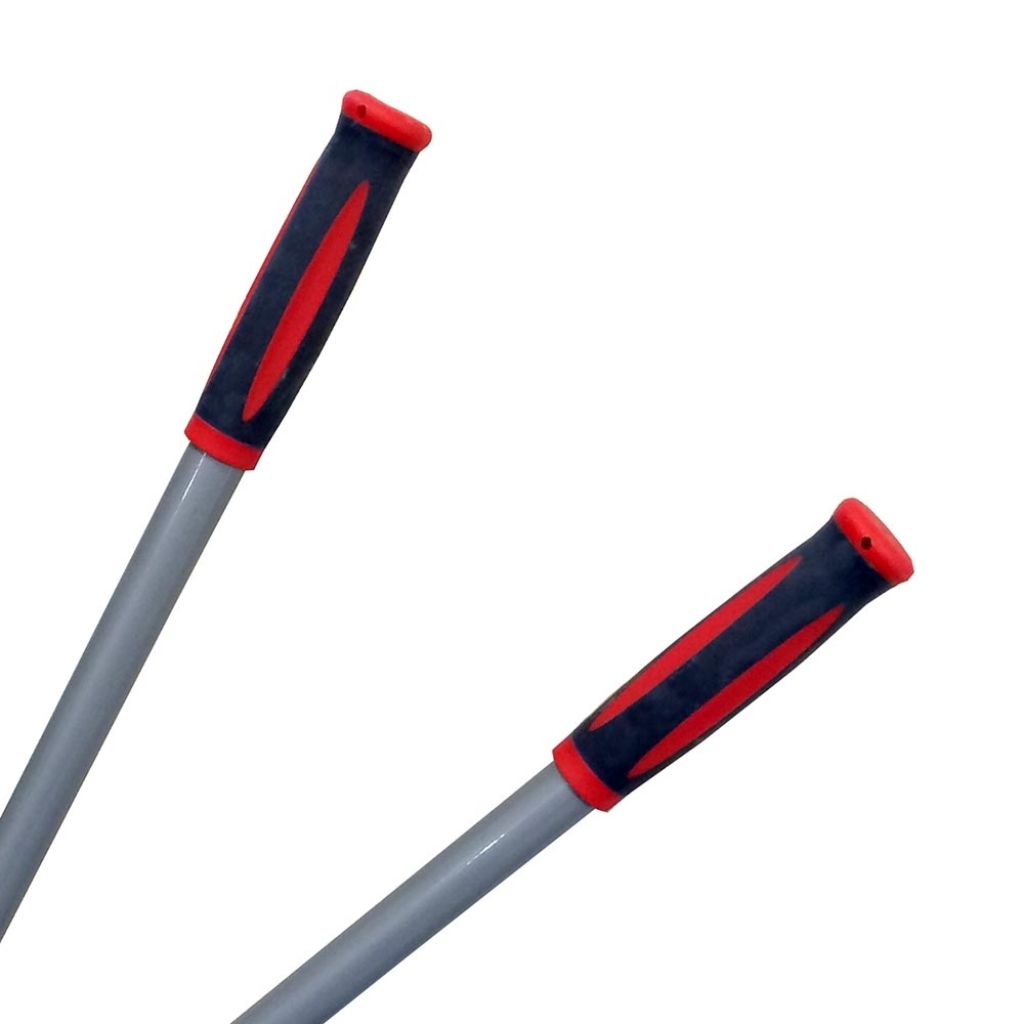 Grass shears with telescopic handles by Spear & Jackson