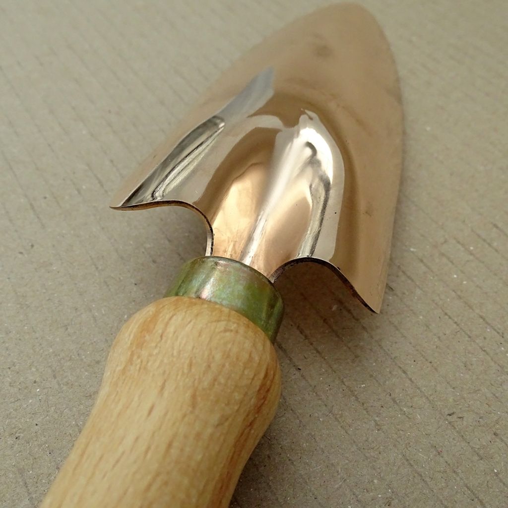 Copper transplanting trowel, Mira model by PKS Bronze